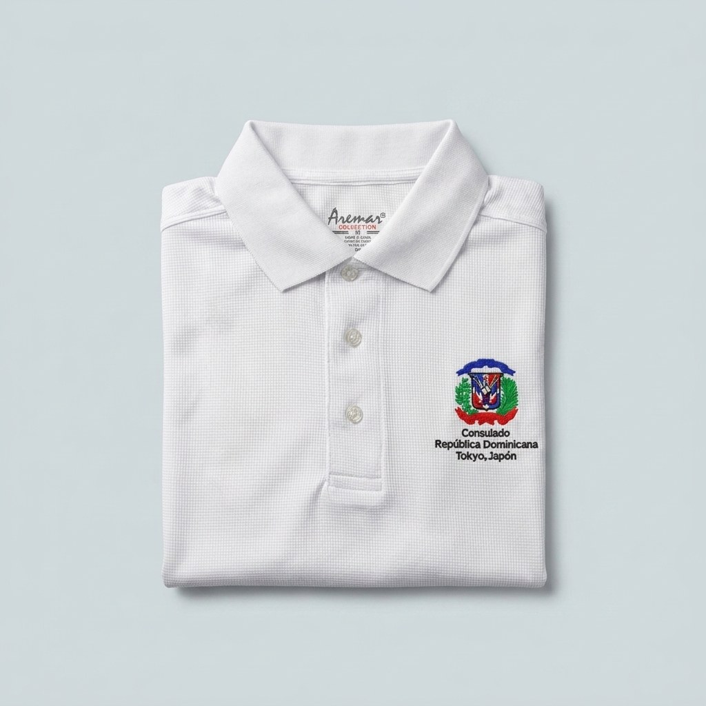 Polo con bordado al pecho